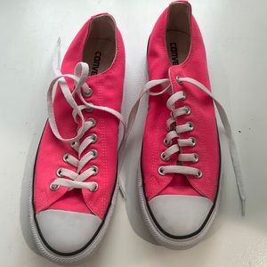New womens converse size 11